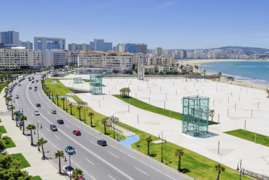 حملة على المقاهي والمطاعم المخالفة بطنجة تُسفر عن إغلاق محلات فاخرة لاحتوائها على مواد فاسدة