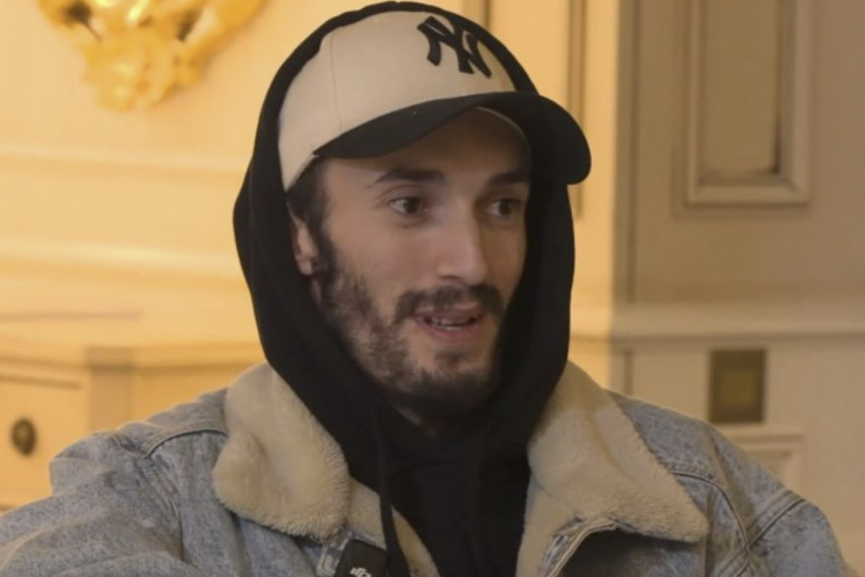 جدل واسع بعد اعتقال مغني الراب “بوز فلو” وشبيبة حزبية تطالب بإطلاق سراحه