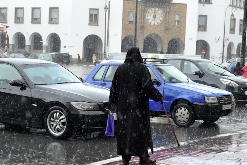 طقس متقلب وزخات رعدية مرتقبة بعدد من مناطق المملكة