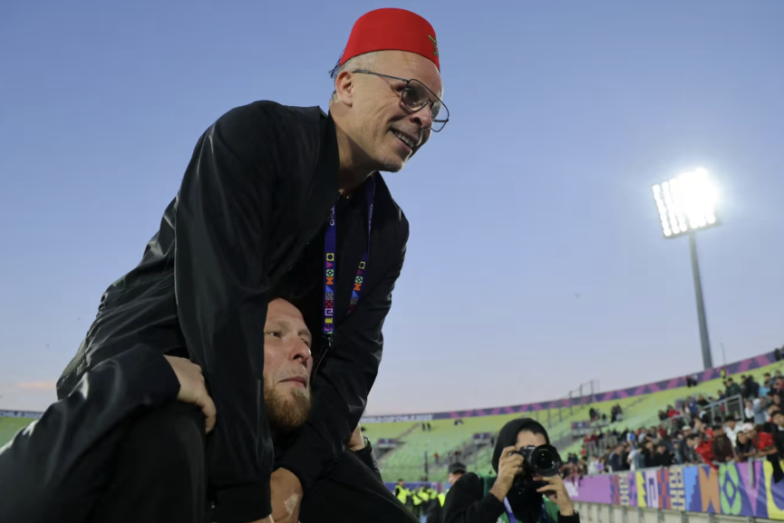 الفيفا: عهد جديد للمنتخب المغربي بقيادة وهبي وطموح عالمي بعد إنجاز 2022