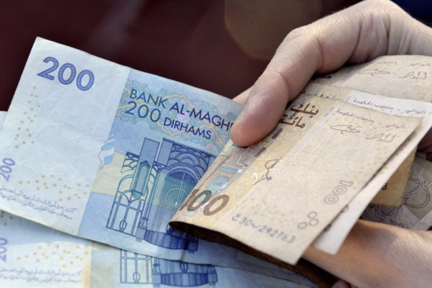 اتفاق على صرف زيادة 1000 درهم صافية لموظفي التعليم العالي ودمجها في الأجور