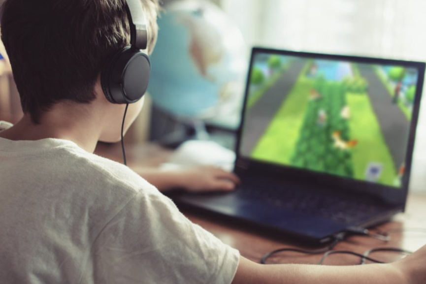 مقترح قانون يمنع حسابات الألعاب الإلكترونية للأطفال دون 13 سنة بالمغرب