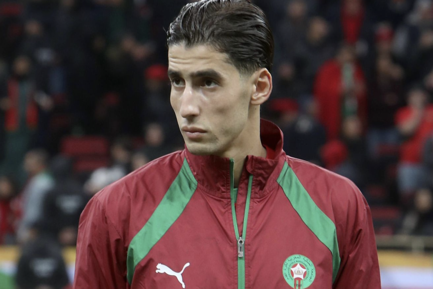 وسط شكوك حول مشاركته في المونديال.. الإصابة تبعد نايف أكرد عن الملاعب إلى نهاية الموسم