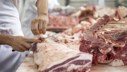 ارتفاع قياسي لأسعار اللحوم الحمراء في المغرب قبيل عيد الأضحى يثير الجدل حول فعالية التدخلات الحكومية