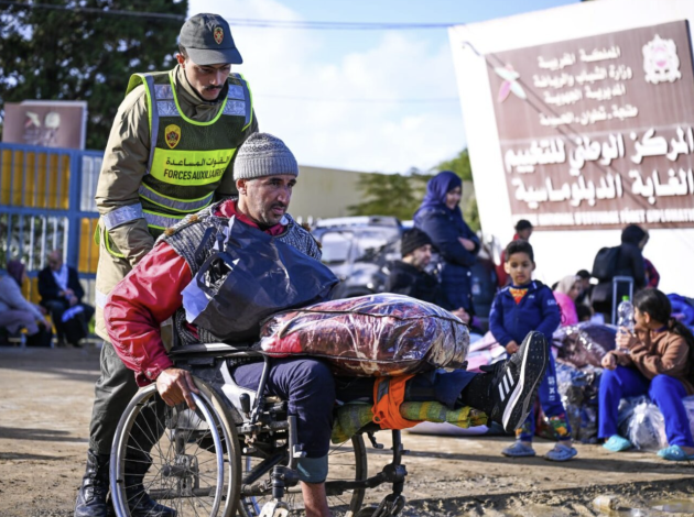 السلطات تسمح بعودة ساكنة القصر الكبير إلى منازلهم بعد تحسن الأحوال الجوية