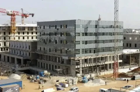يضم 450 سريرًا.. المستشفى الجامعي الجديد بالرباط يدخل مراحل حاسمة من الإنجاز
