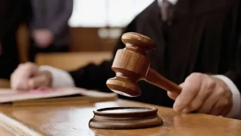 أحكام بالسجن في قضية تهريب دولي للمخدرات تورط فيها دركي و4 متهمين بإيمنتانوت