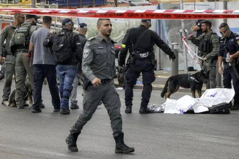 تسجيل 6 قتلى إسرائيليين و12 جريحا بعد هجوم مسلح شمال القدس