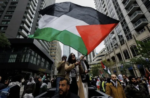 فرح في غزة ومرارة في إسرائيل بعد اعتراف بريطانيا وكندا وأستراليا بدولة فلسطين 