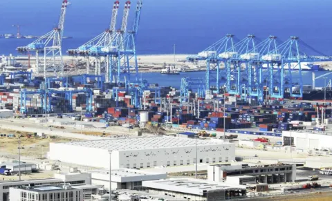 اضطرابات في الملاحة البحرية بين المغرب وإسبانيا بسبب سوء الأحوال الجوية