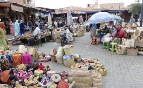 السكوري: مساهمة القطاع غير المنظم تراجعت إلى 10.9% والحكومة تراهن على إدماجه في الاقتصاد المهيكل