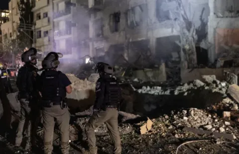 خلية أزمة وأرقام طوارئ لمغاربة الشرق الأوسط عقب التصعيد العسكري