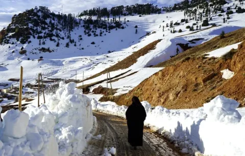 برد أوروبي يضرب المغرب.. تباين حراري يصل إلى 15 درجة وطقس متقلب قبل العيد