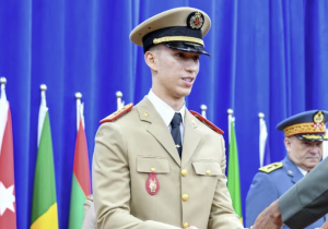 ولي العهد مولاي الحسن يترأس حفل تخرج فوج جديد من السلك العالي للدفاع
