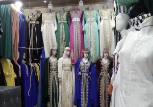 محلات كراء الملابس التقليدية.. بين إهمال الزبائن والحاجة إلى ضمانات قانونية