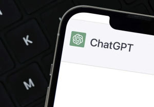 دعوى قضائية تتهم "تشات جي بي تي" بتشجيع مراهق أمريكي على الانتحار 