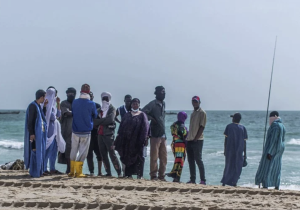 69 قتيلاً وعشرات المفقودين في حادث غرق زورق لمهاجرين قبالة سواحل موريتانيا