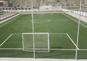 جمعيات رياضية بالحي الحسني تحتج على إقصائها من ملعب القرب الألفة