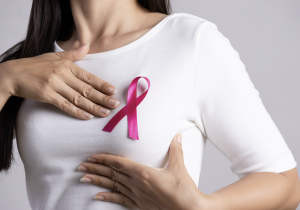 وزارة الصحة تطلق حملة وطنية للكشف المبكر عن سرطانَيْ الثدي وعنق الرحم