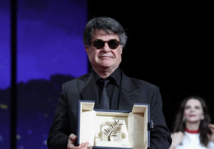 المخرج جعفر بناهي يستحضر تجربته داخل السجن ويؤكد أن الواقع يظل المنبع الأساس لسينماه