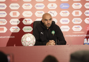 الركراكي يؤكد جاهزية الأسود لمواجهة نيجيريا في نصف نهائي الكان