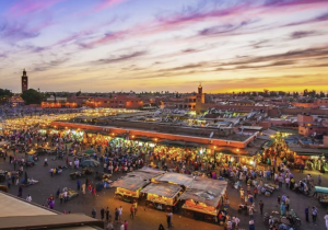 لو فيغارو: مراكش الوجهة الشتوية الأولى للفرنسيين بفضل المناخ والربط الجوي