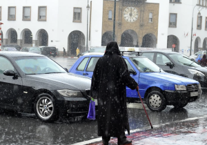 طقس متقلب وزخات رعدية مرتقبة بعدد من مناطق المملكة