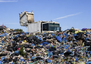 وزير الداخلية يعزو اضطرابات مطرح القنيطرة لظروف مناخية استثنائية ويعلن حلا بديلا