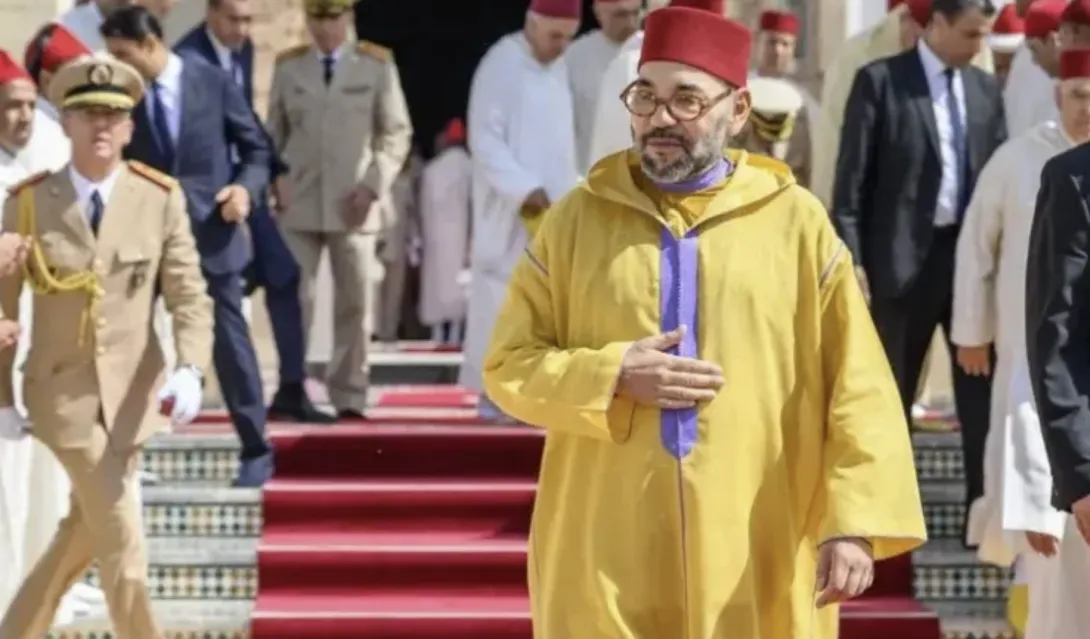 الملك يؤدي صلاة عيد الأضحى بمسجد الحسن الثاني بمدينة تطوان