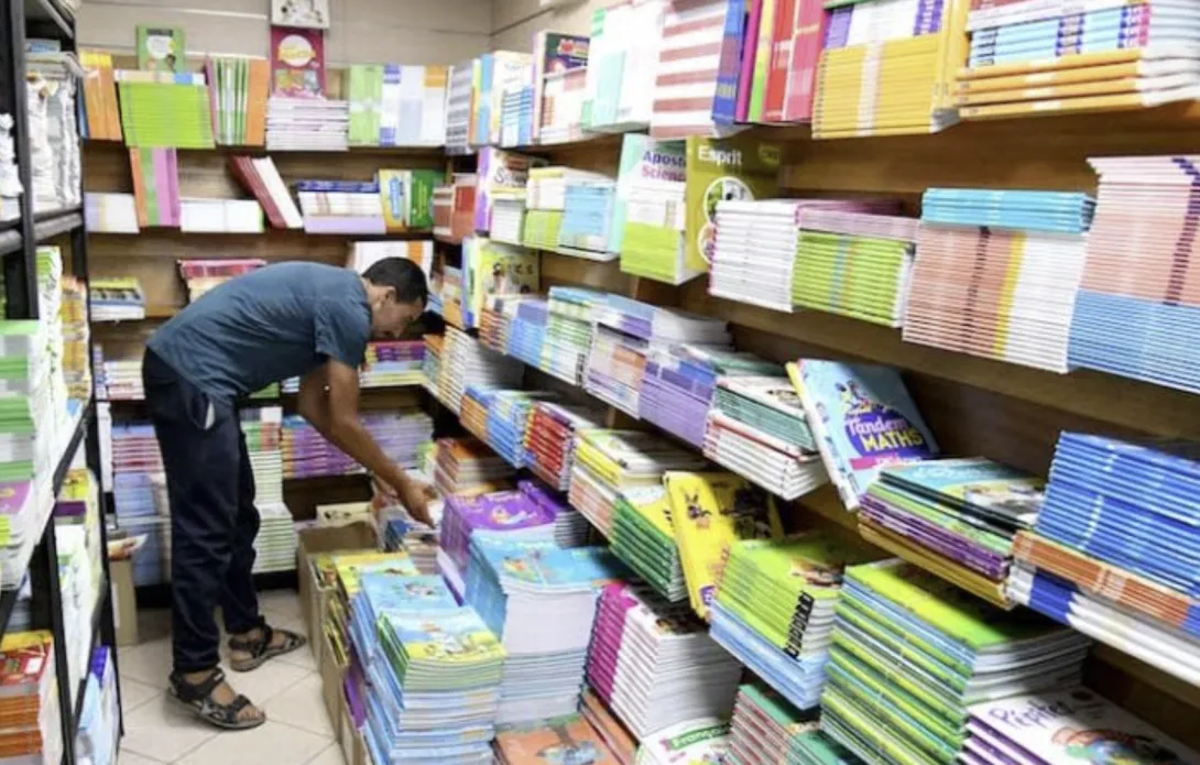 أسعار مناسبة لكتب مدارس الريادة.. خطوة لترسيخ تكافؤ الفرص وتحسين جودة التعلمات