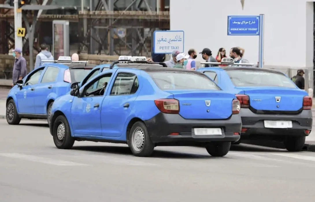 نقابات سيارات الأجرة تطالب بتجديد الأسطول استعدادا للتظاهرات العالمية بالمملكة