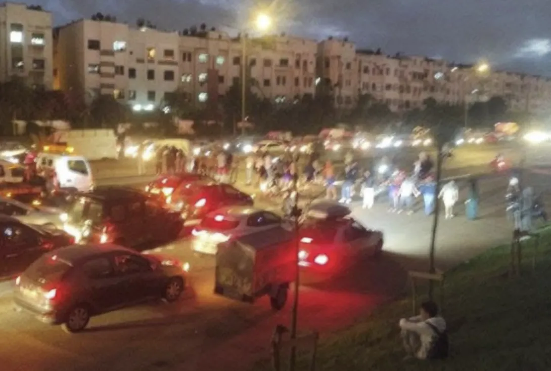 الوكيل العام للملك يتابع 18 شابا بعرقلة الطريق السيار بالدار البيضاء