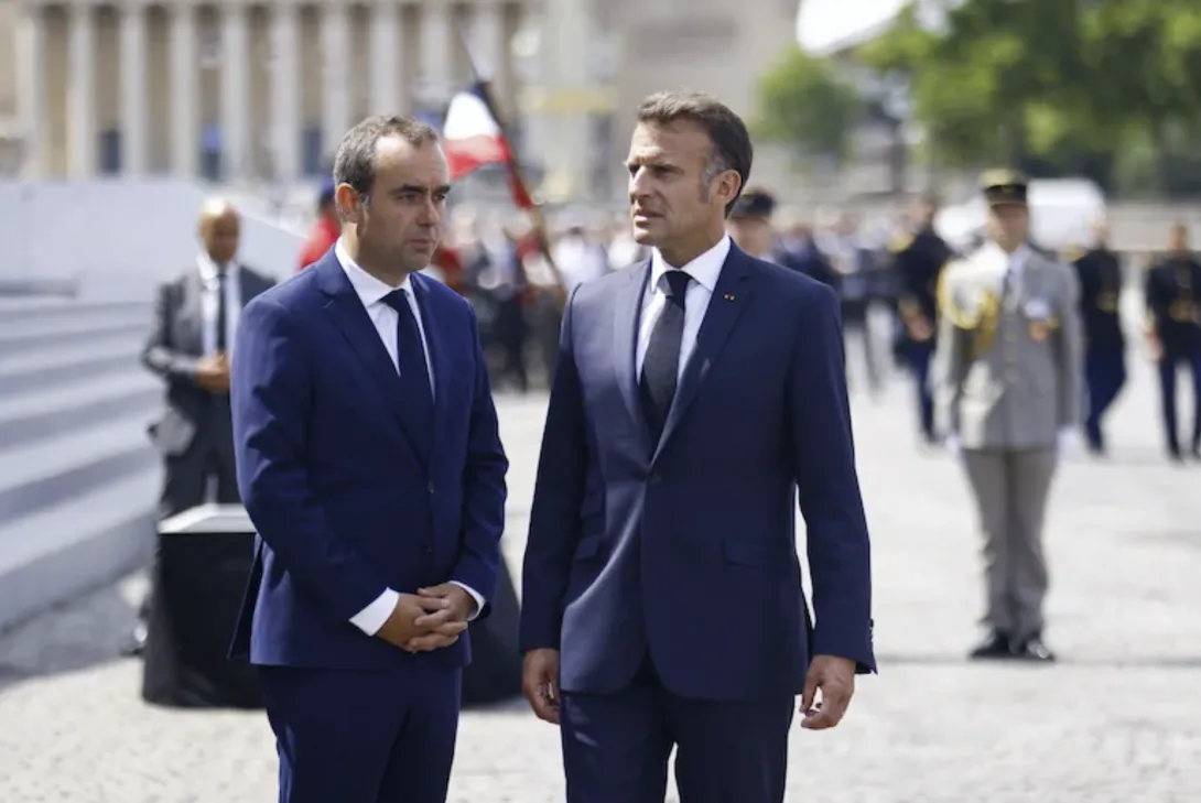 استقالة رئيس الوزراء الفرنسي لوكورنو تعمّق الأزمة السياسية في فرنسا