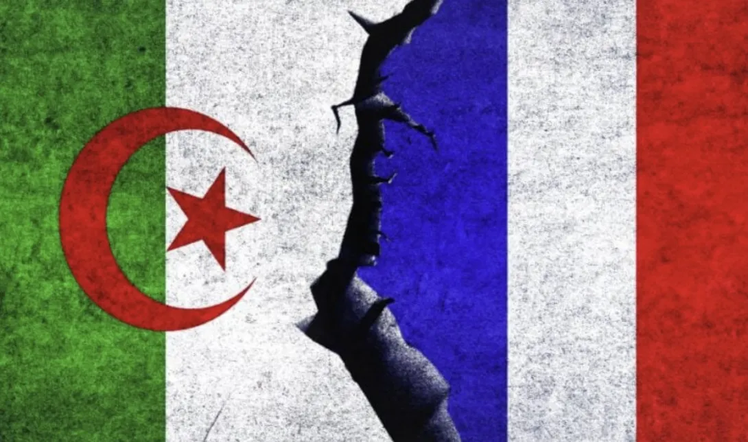 الجزائر تهاجم وزير الداخلية الفرنسي السابق بعد خروجه من الحكومة