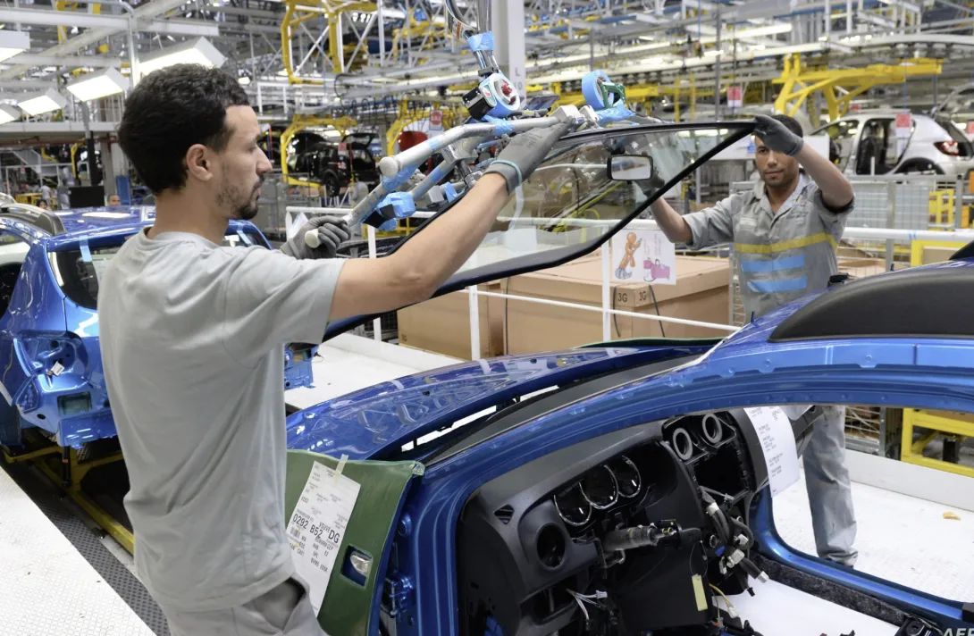 الصناعة المغربية تحقق نموا قياسيا في 2024 وتخلق أزيد من مليون منصب شغل