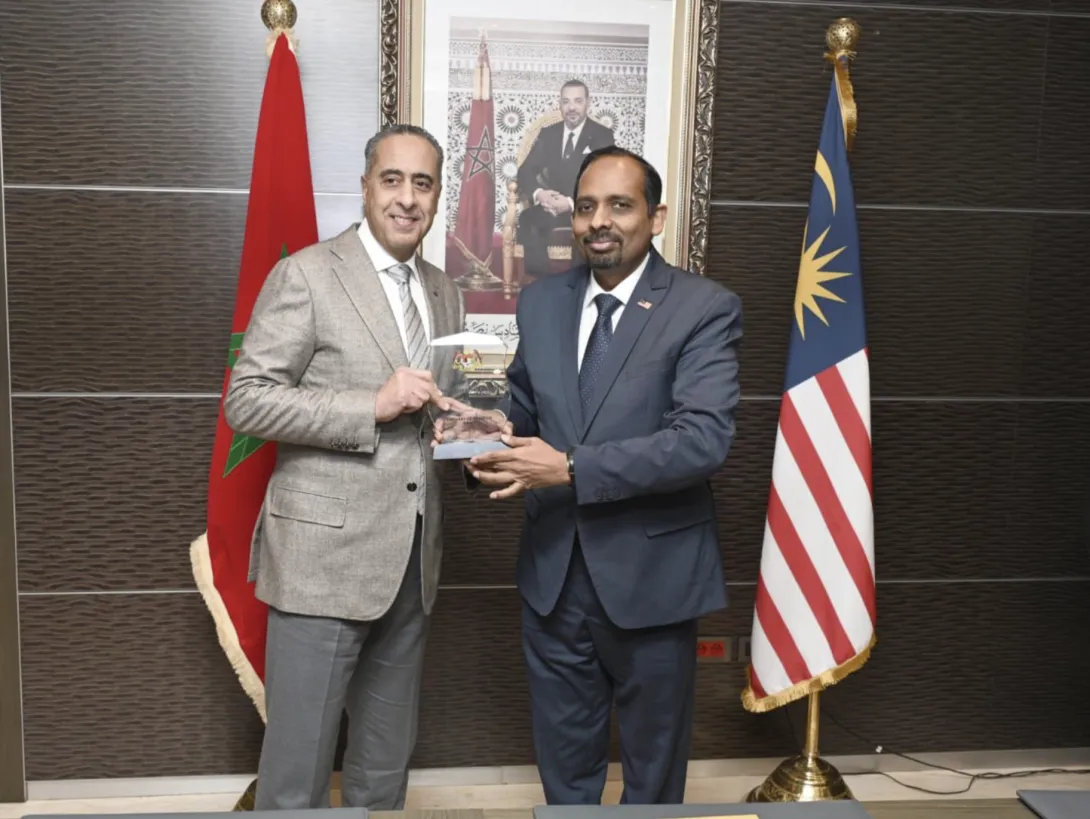 حموشي يجري مباحثات أمنية مع سفراء بريطانيا والغابون وماليزيا بالرباط