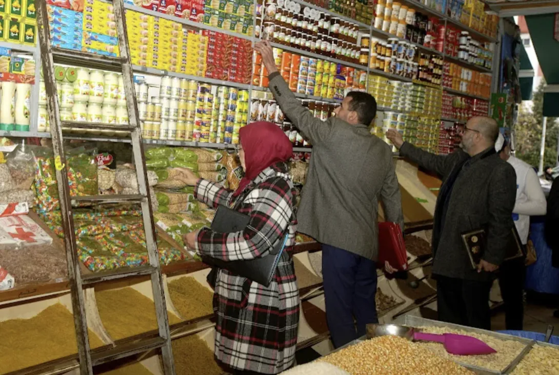 حملات مراقبة بالأسواق قبل رمضان ودعوات لتشديد العقوبات والرقمنة