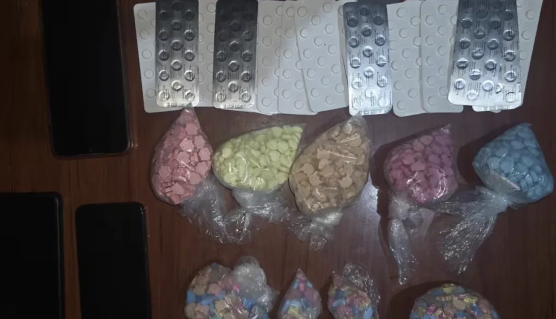 عناصر الشرطة بمكناس توقف 3 أشخاص وتحجز 1961 قرصا مهلوسا